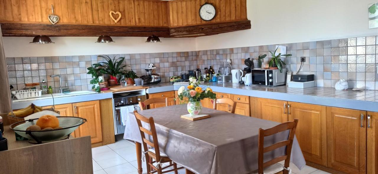 Maison Au Calme Bed & Breakfast Viry  Exterior photo